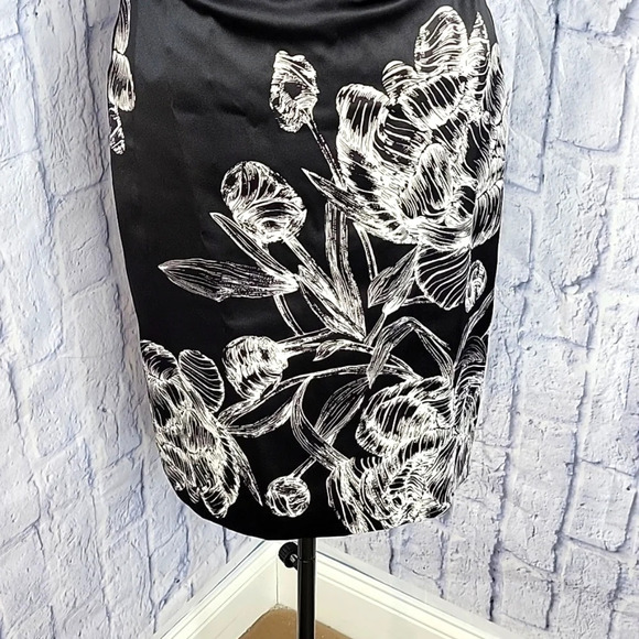 WHITE HOUSE BLACK MARKET Floral Strapless‎ Dress Size 00 - Picture 4 of 9